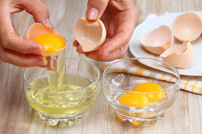 10 công thức làm mặt nạ lòng trắng trứng gà đơn giản tại nhà – Ritana