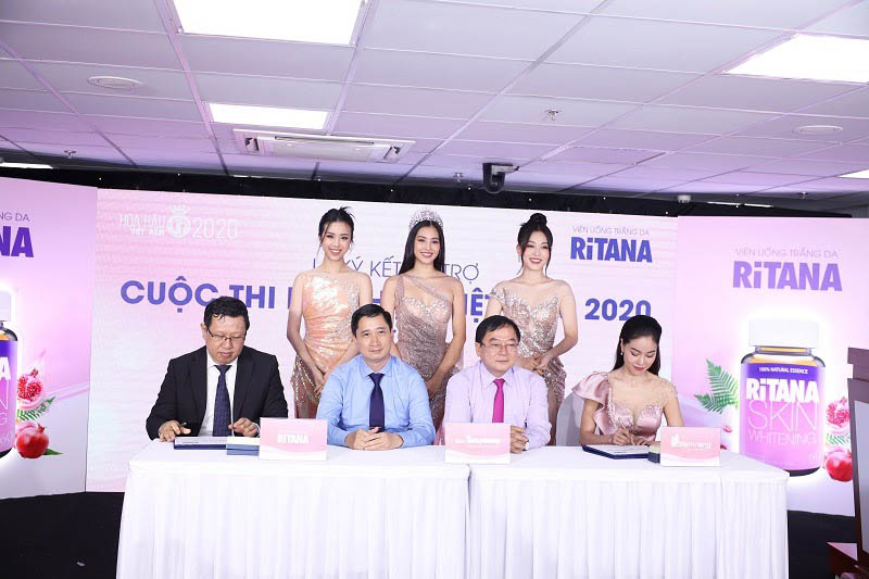Nhà tài trợ lễ ra mặt SP RiTANA