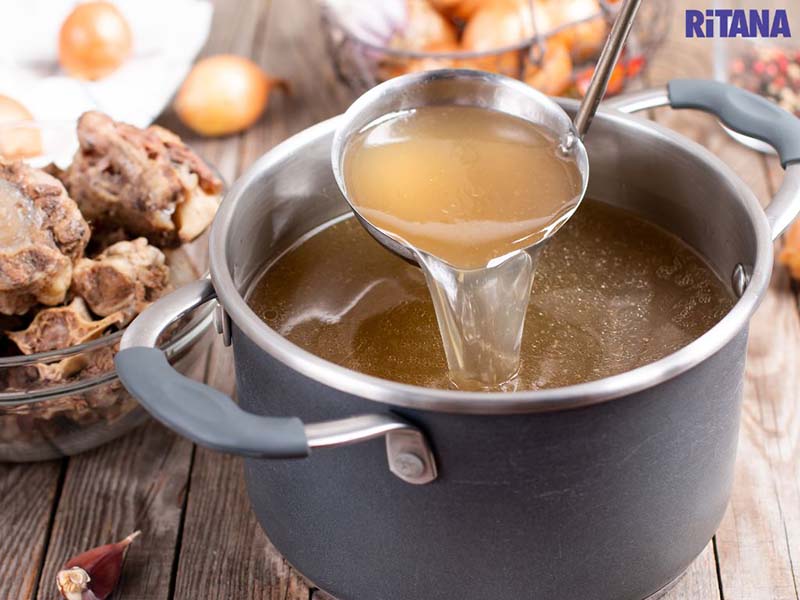 Nước hầm xương chứa nhiều collagen