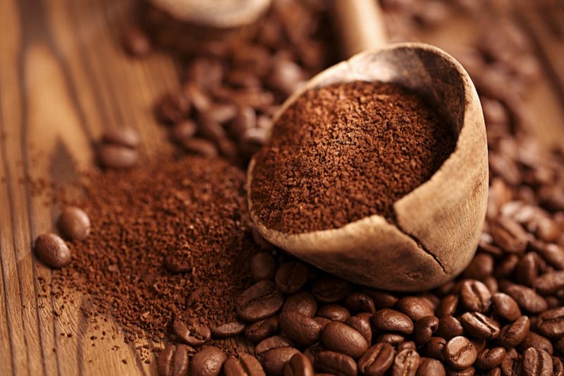 bột cà phê làm trắng da