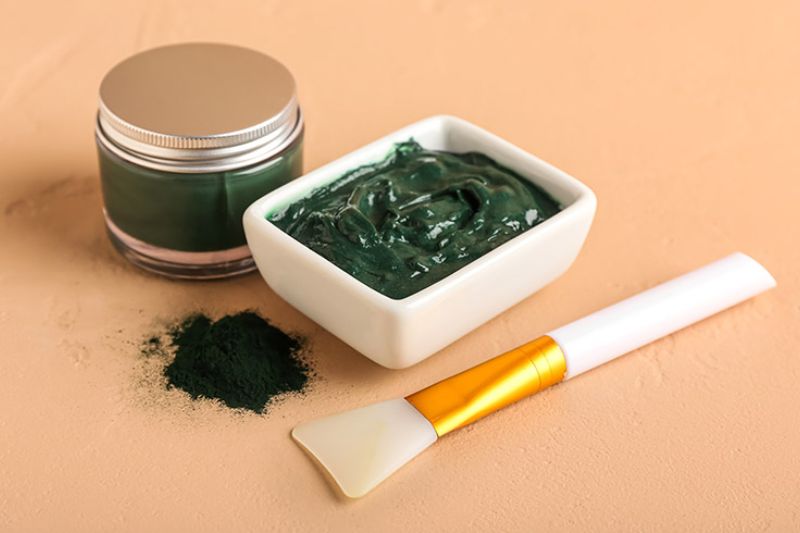 đắp mặt nạ tảo xoắn trị nám