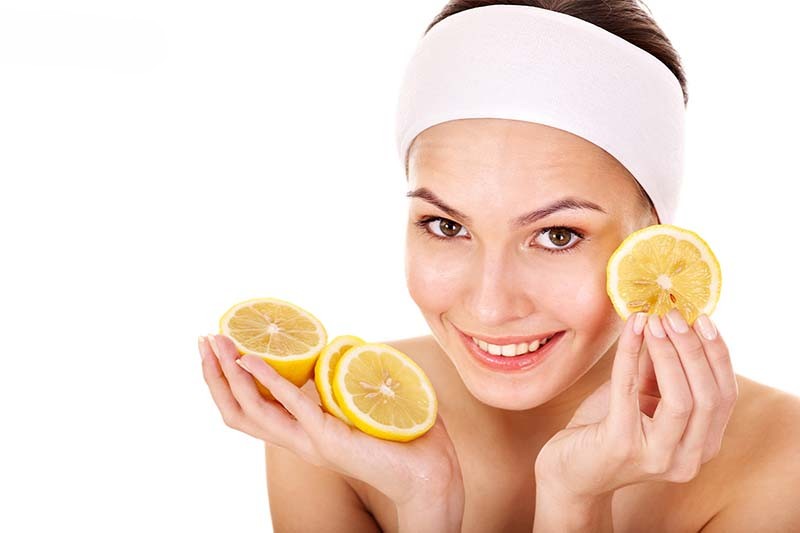dùng chanh trị nám da