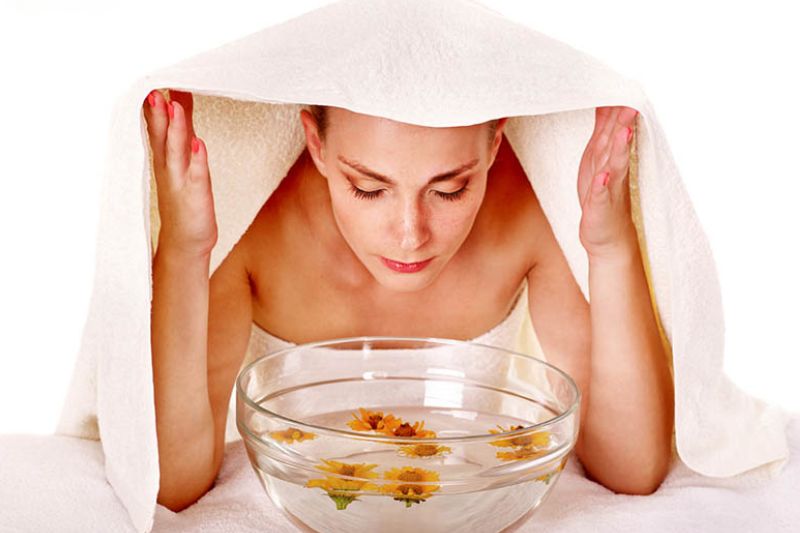 xông mặt làm thông thoáng lỗ chân lông