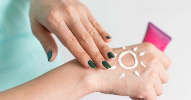 14 loại kem chống nắng kiềm dầu được ưa chuộng hàng đầu