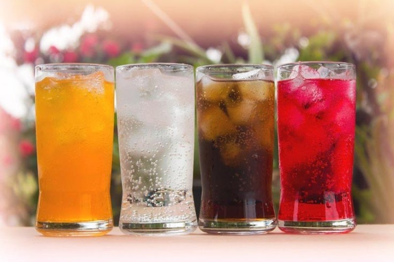 nước ngọt làm da xỉn màu