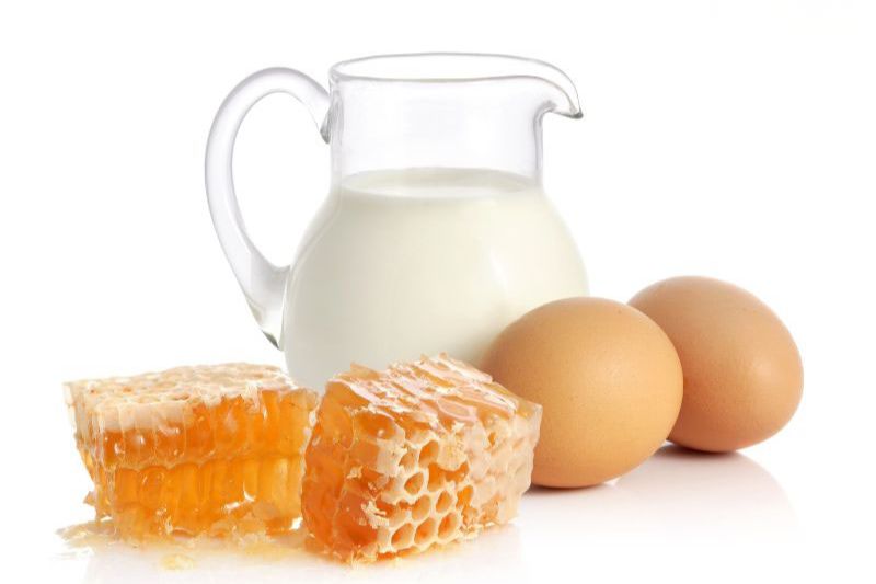 sữa tươi giúp làm sáng da sạm