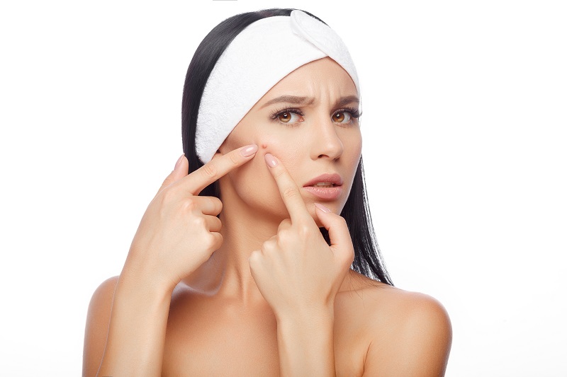 11 nguyên nhân gây mụn mà bạn không ngờ tới
