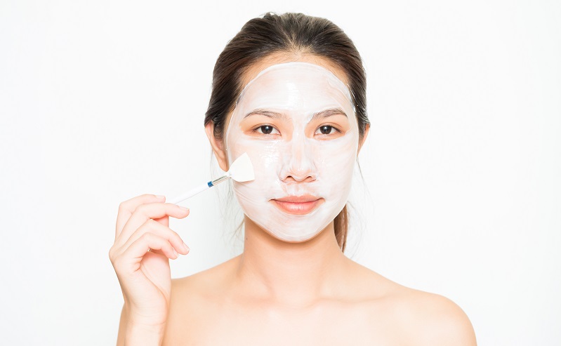 Ủ trắng da mặt có tốt không? Lưu ý gì khi sử dụng?