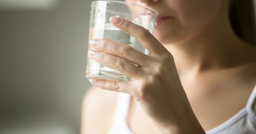 [Review] Viên uống cấp nước tốt không? Có nên dùng không?