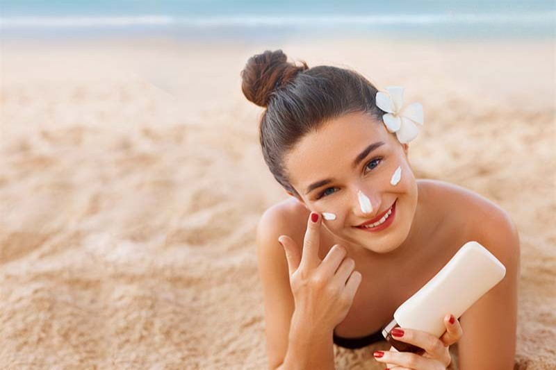 dùng kem chống nắng sau bắn laser