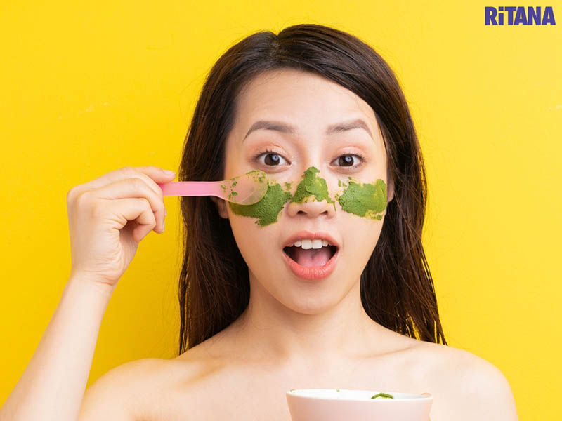 Làm mặt nạ rau ngót trị nám