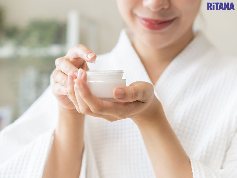 Dưỡng ẩm da giúp giảm thâm hiệu quả