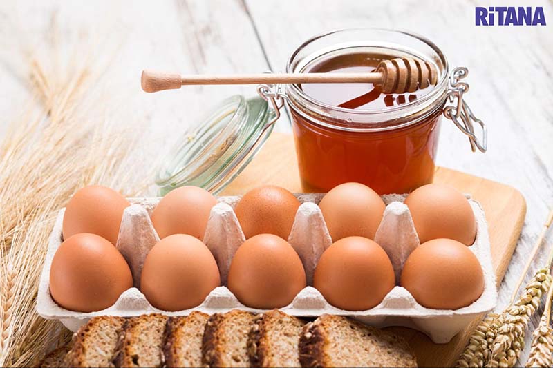 Kết hợp mật ong với trứng gà giúp dưỡng da sáng mịn