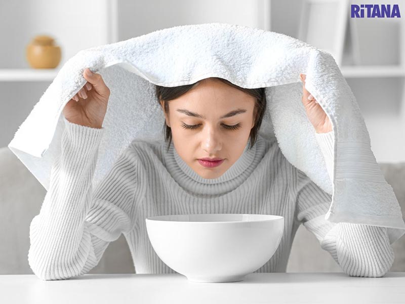 Xông hơi với lá tía tô làm mềm da và hỗ trợ làm mờ các vết tàn nhang