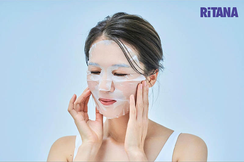 đắp mặt nạ giúp chăm sóc da chống lão hóa
