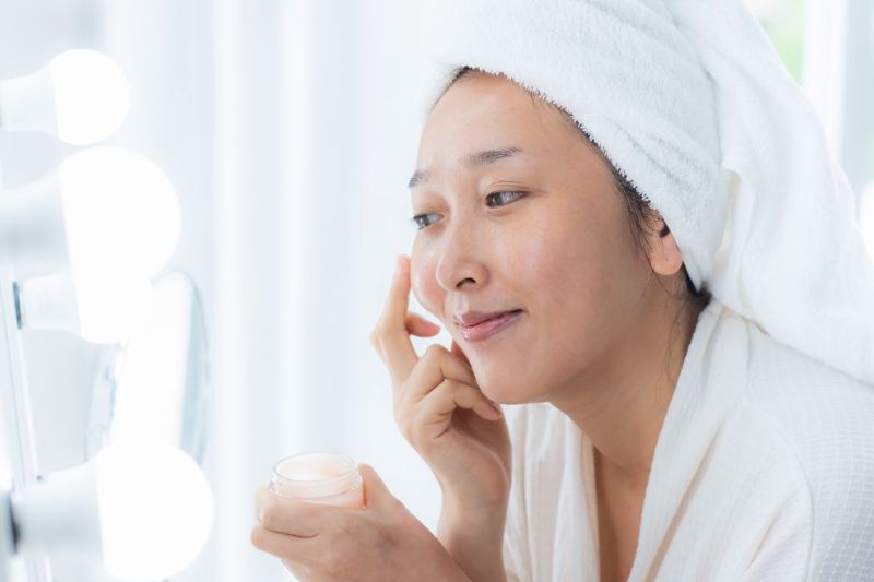 dưỡng ẩm da đúng cách 