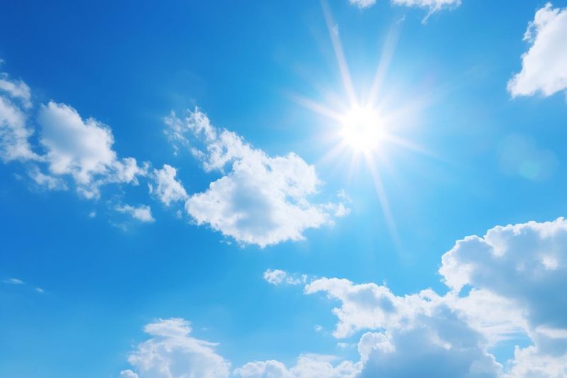 khi trị nám da nhạy cảm với ánh nắng mặt trời nên làm da sạm hơn