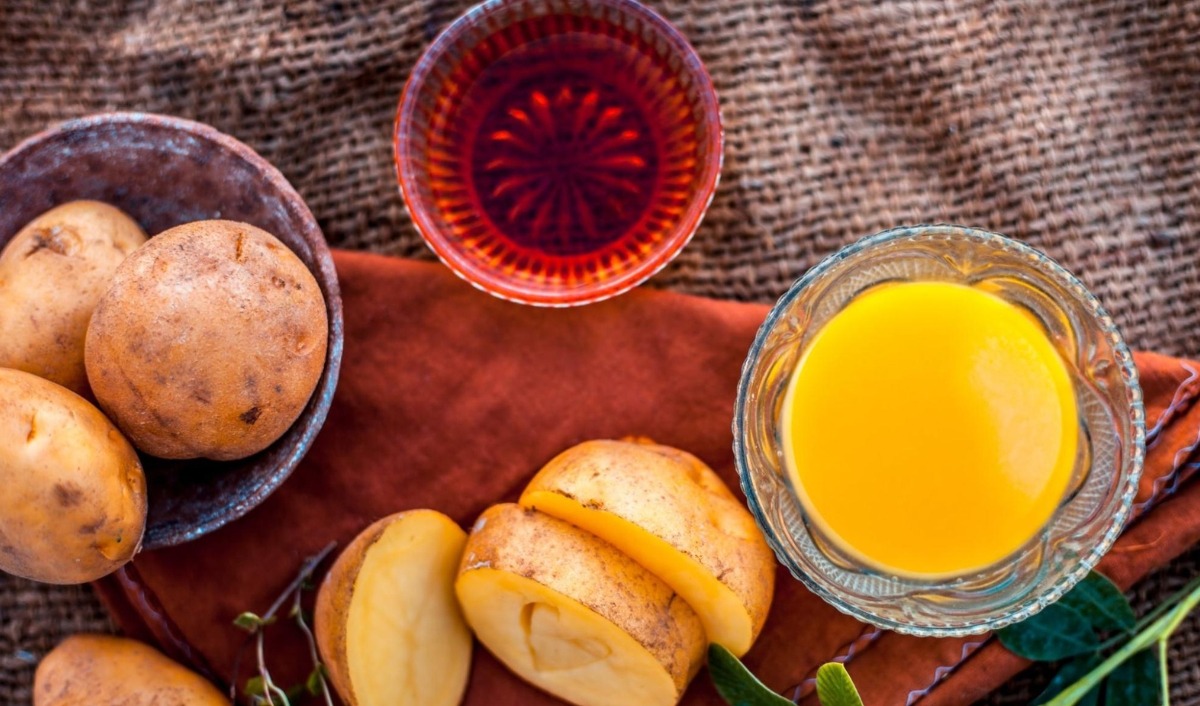 khoai tây xóa nám cùng trứng gà